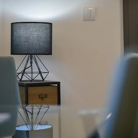 C'est La Vie Apartment *
