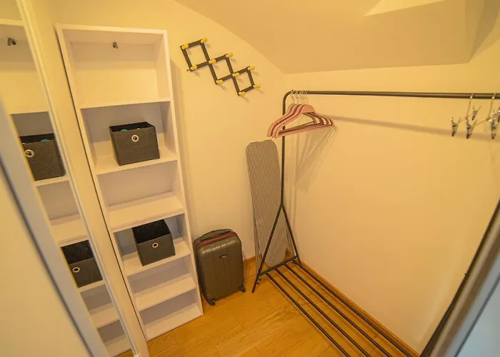 C'est La Vie Appartement